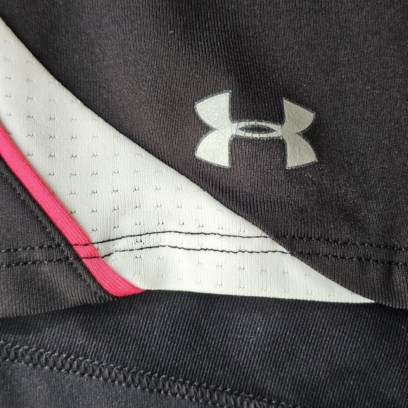 Under Armour HeatGear Running Shorts, Black and Pink And White, Size Small - Picture 3 of 9